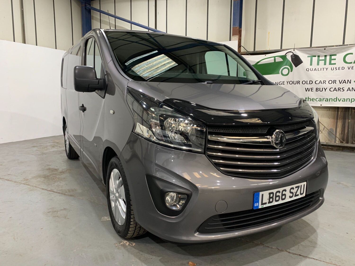 Used vauxhall vivaro sales staffordshire